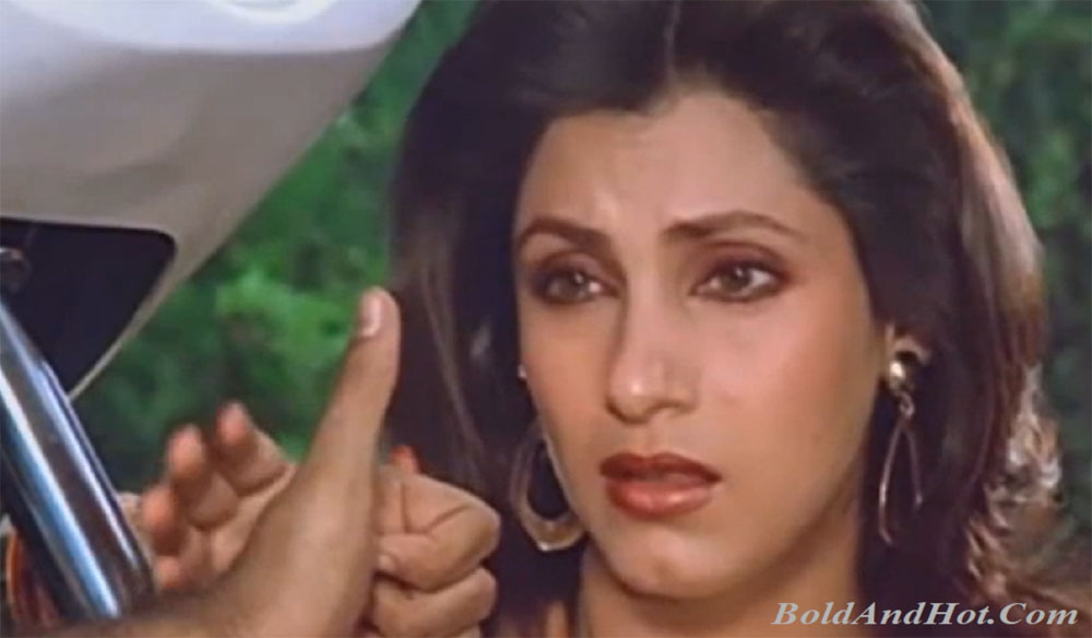 Indian Actress Dimple Kapadia Hot Video